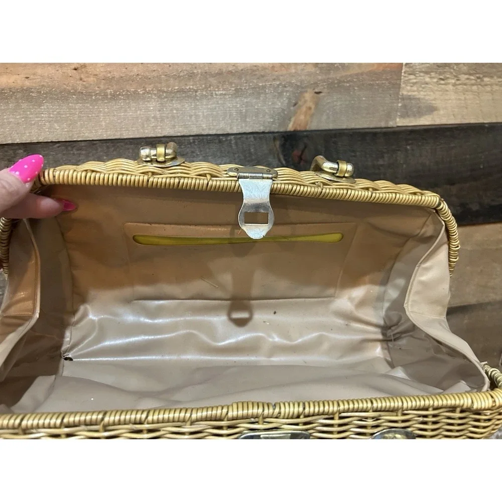 Vintage 50s 60s Coated Wicker Handbag purse Gold‎ Handles